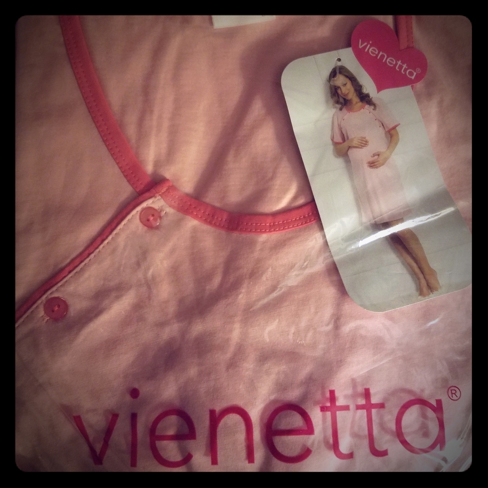 Maternity nightgown